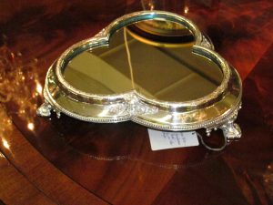 Footed Mirror Plateau