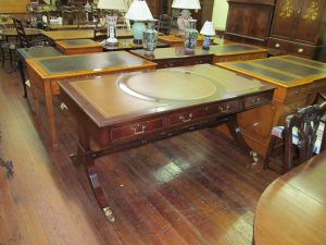 English Bench Made Inlaid Figured Mahogany Regency Style Partner's Bureau Plateau