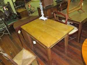 Antique English Pine Farmhouse Table