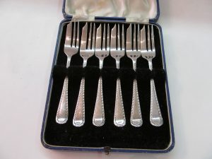 Set of 6 Pasty Forks
