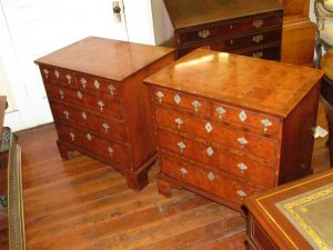 Pair of Antique English Inlaid Olivewood Oyster Veneer Queen Anne Revival Bachelor's Chests