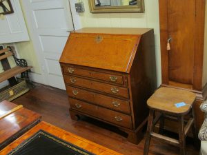 Antique English Geo. II Inlaid Chippendale Style Slantfront Bureau