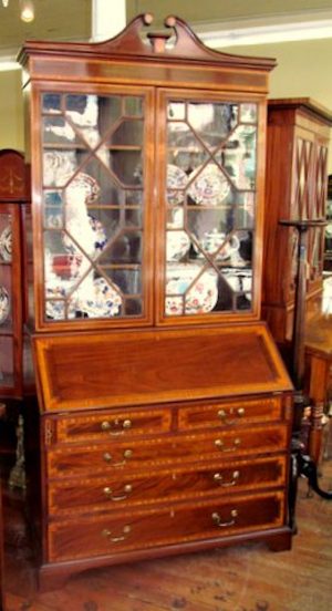 Antique English Geo. IV Chippendale Style Bureau Bookcase