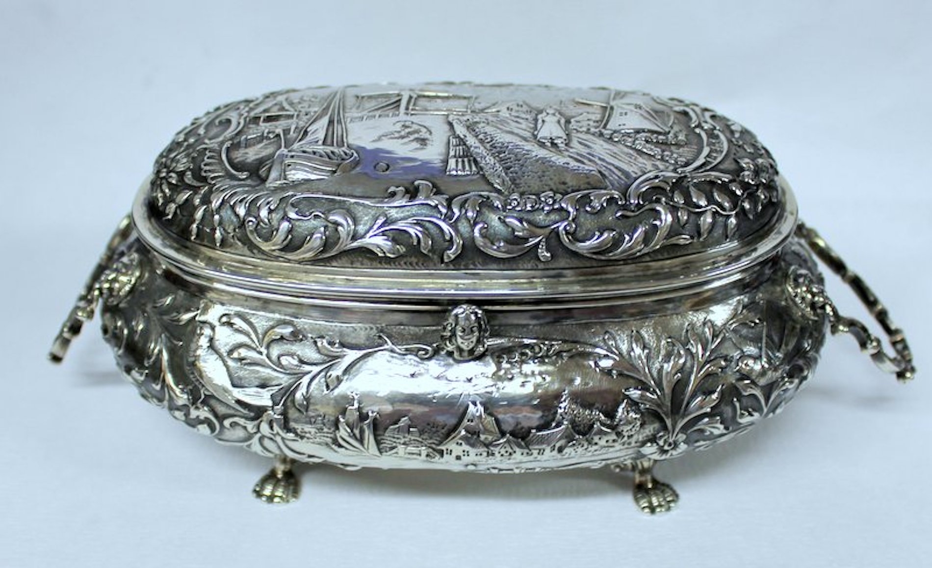 Antique Dutch .833 Fine Silver Hand Chased Casket or Box - Image 13