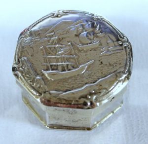 Dutch .833 fine Silver or Pill Box