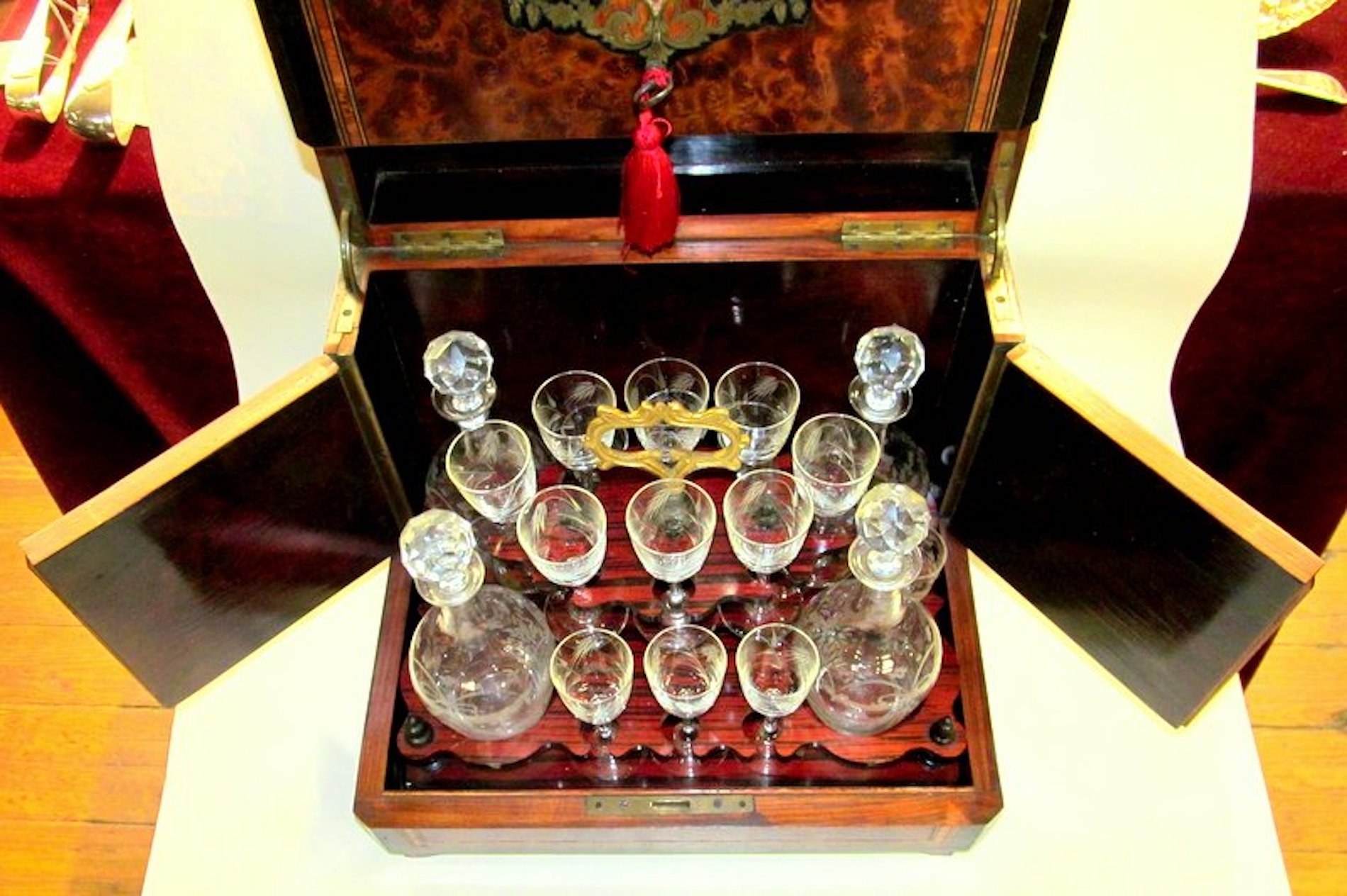 Antique French Amboyna and Rosewood Cave a'Liqueur Set - Image 13