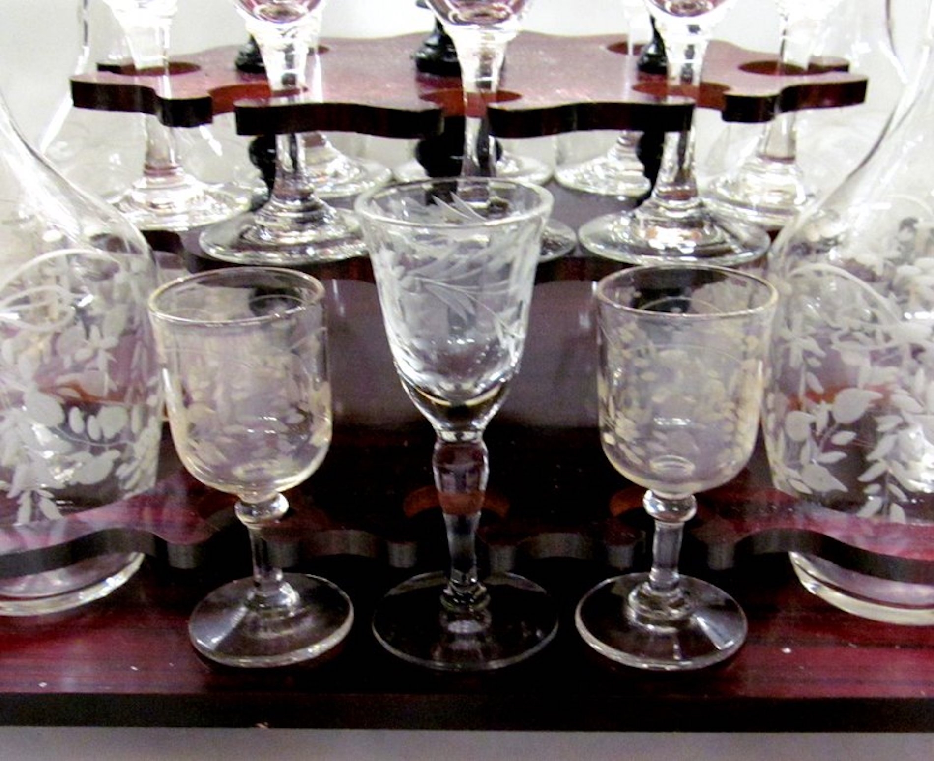 Antique French Amboyna and Rosewood Cave a'Liqueur Set - Image 5