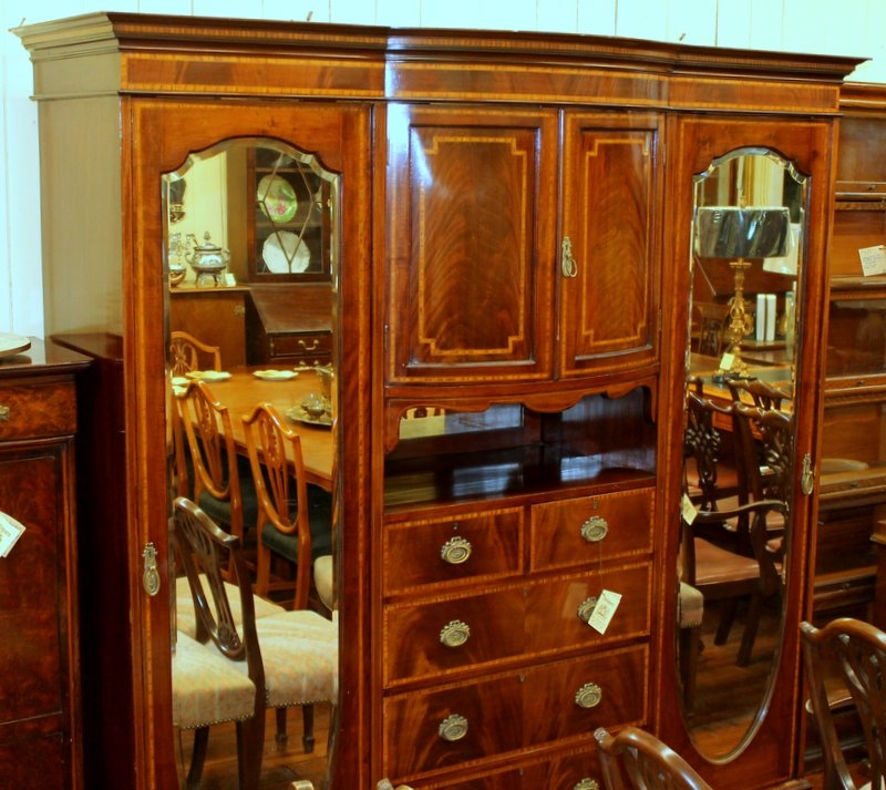 Antique English Inlaid Flame Mahogany Edwardian Period Compactum Wardrobe