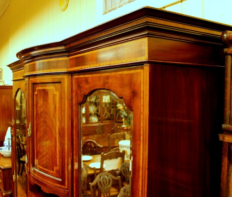 Antique English Inlaid Flame Mahogany Edwardian Period Compactum Wardrobe - Image 5