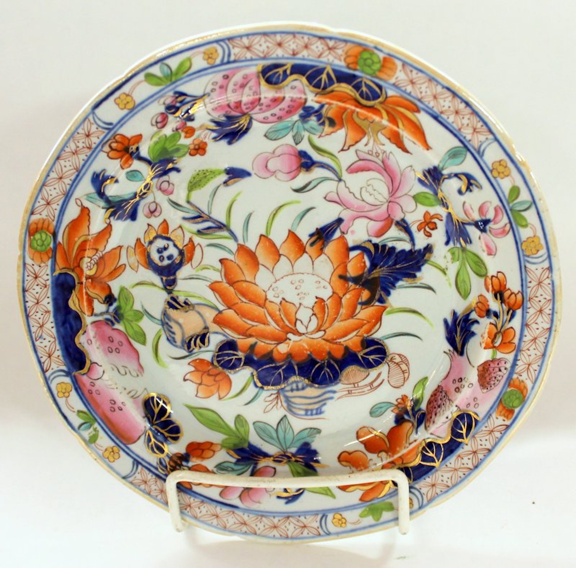 Set of 6 Antique English Early Mason's Ironstone "Water Lily" Pattern Salad or Dessert Plates - Image 3