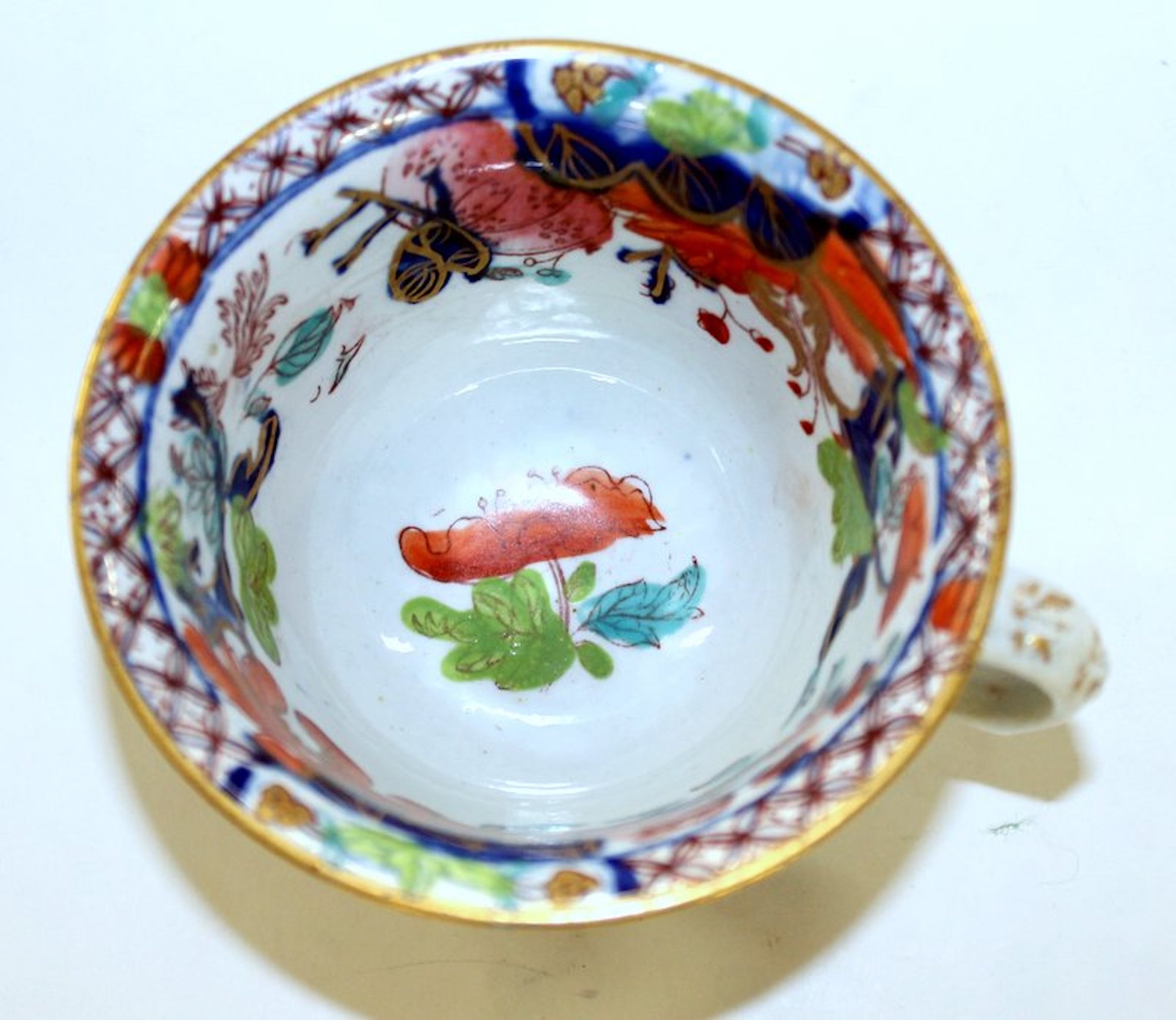 Set of Six Antique English Mason's Ironstone "Water Lily" Pattern Teacups and Saucers - Image 4