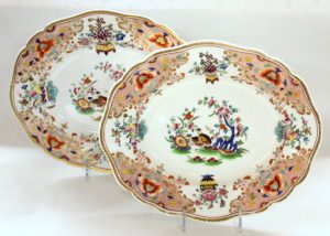 PAIR of Antique English Chamberlains and Co. Hand Painted Porcelain "Kakiemon" Decor Small Platters