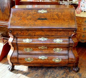 Antique Dutch Marquetry Inlaid Burr Walnut Bombe's Shape Slope-front Bureau