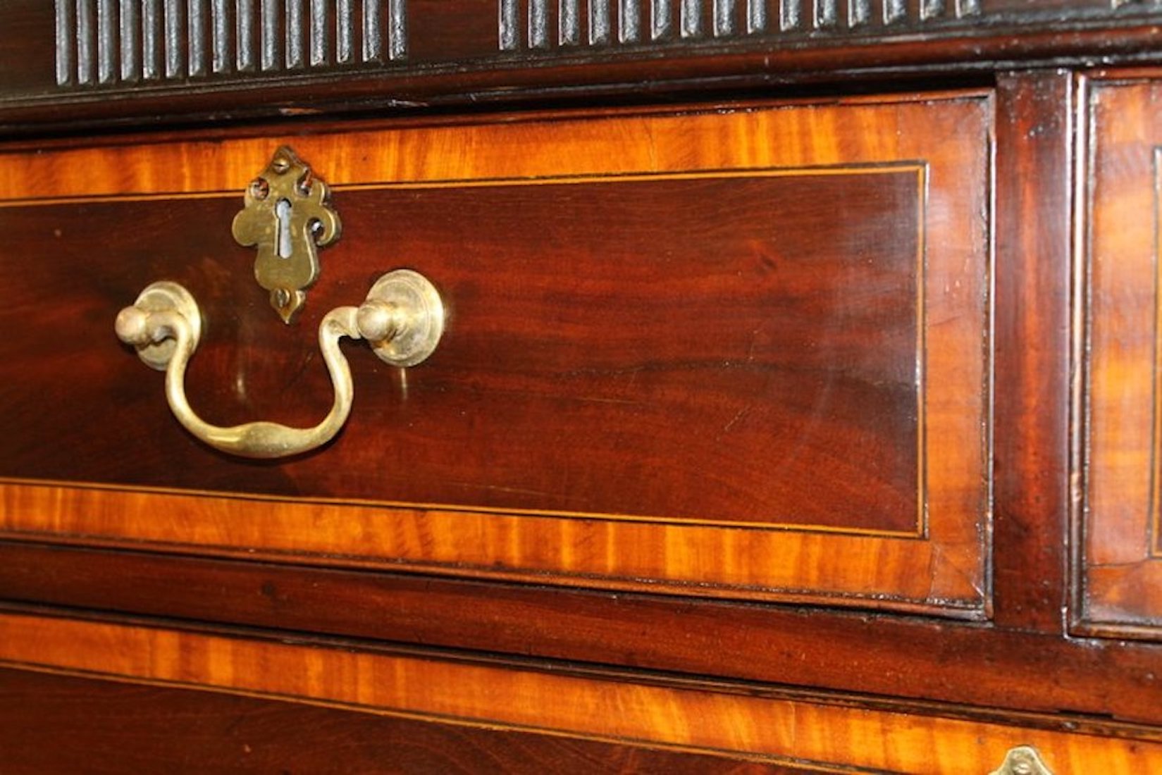 Antique English George III. Satinwood Inlaid Flame or Crotch Mahogany Chippendale Style Chest on Chest - Image 3