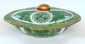 Antique Chinese Export Porcelain "Green Fitzhugh" Covered Vegetable Tureen